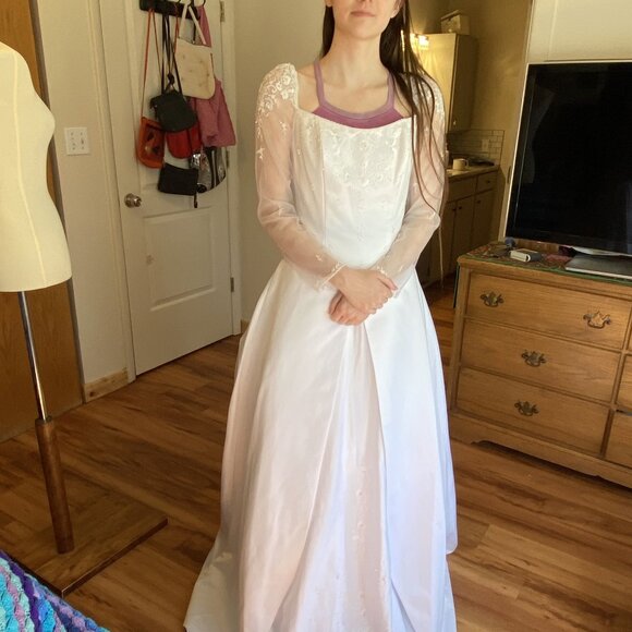 2) Wedding Gown: Fairy Tale Wedding - Picture 9 of 10